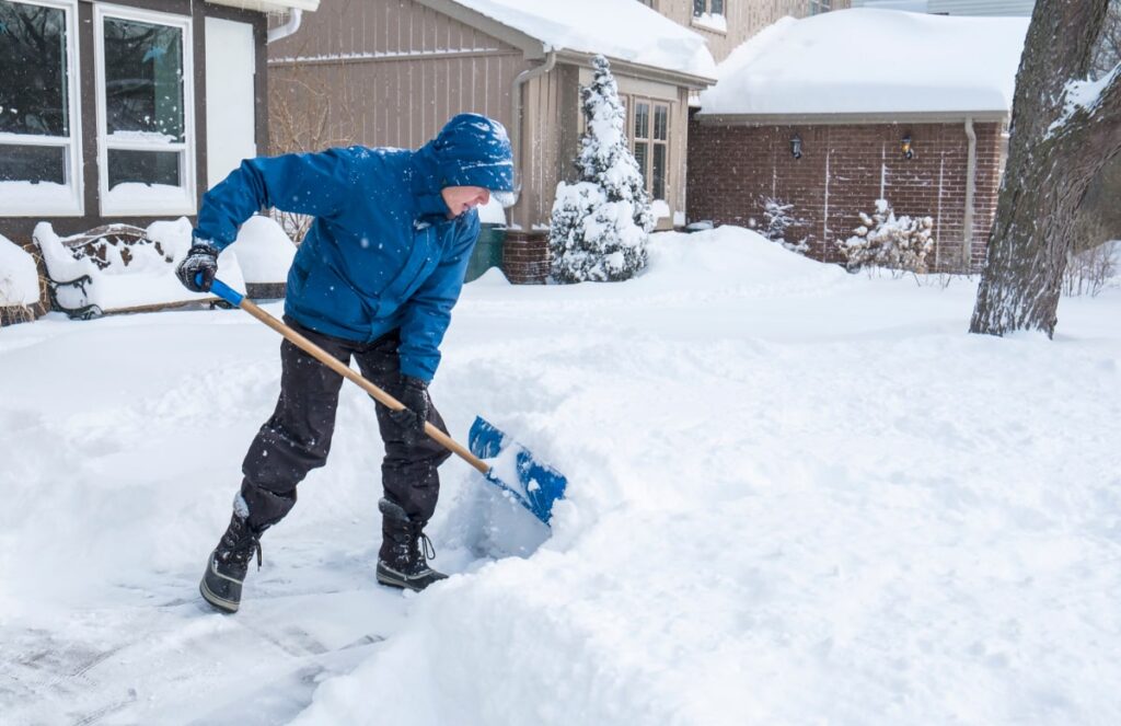 shovel snow
